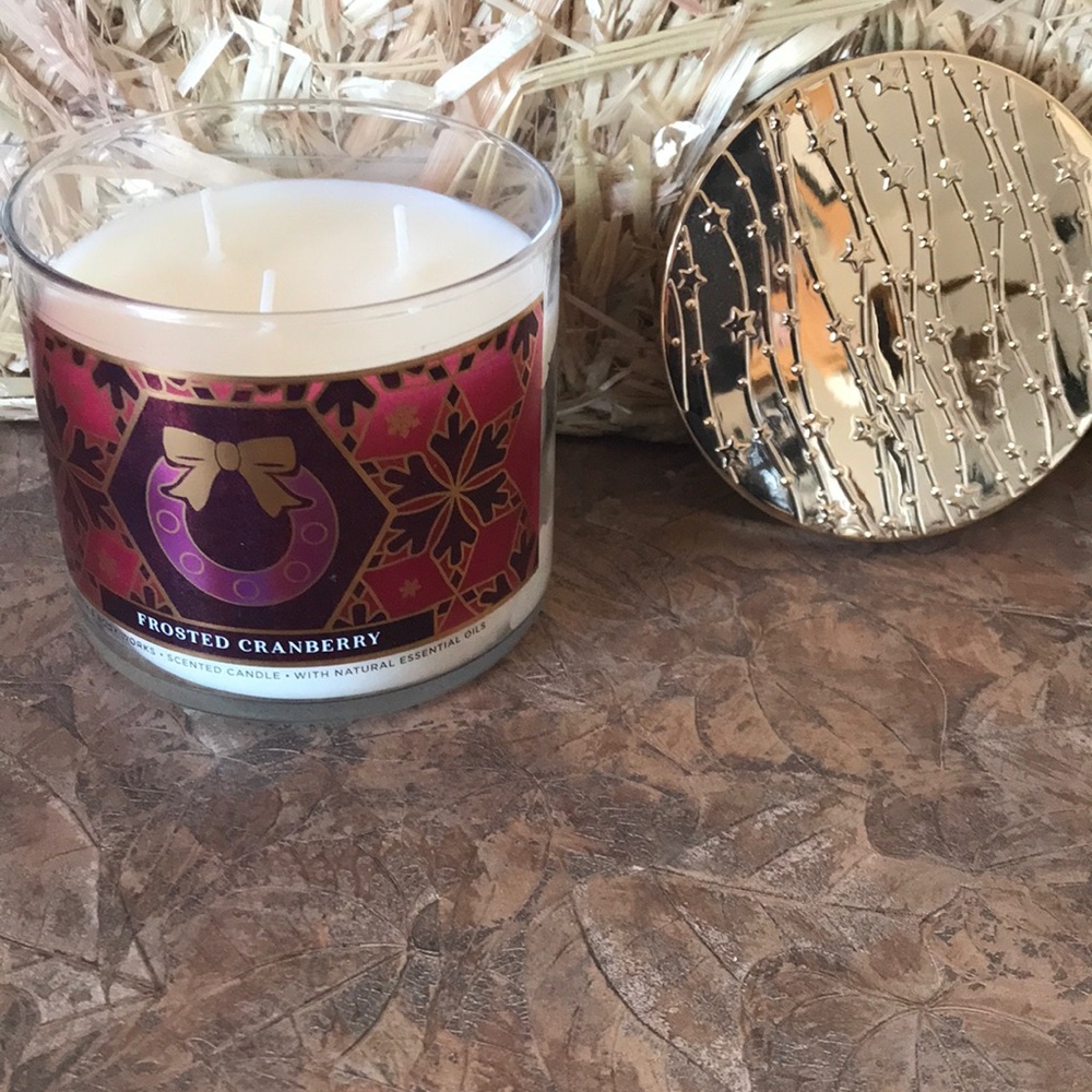 Bath and Bodyworks Frosted Cranberry three wick candle